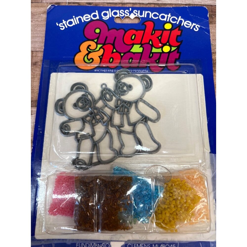 Vintage Makit & Bakit Stained Glass Suncatcher Craft Kit Teddy Bears Design
